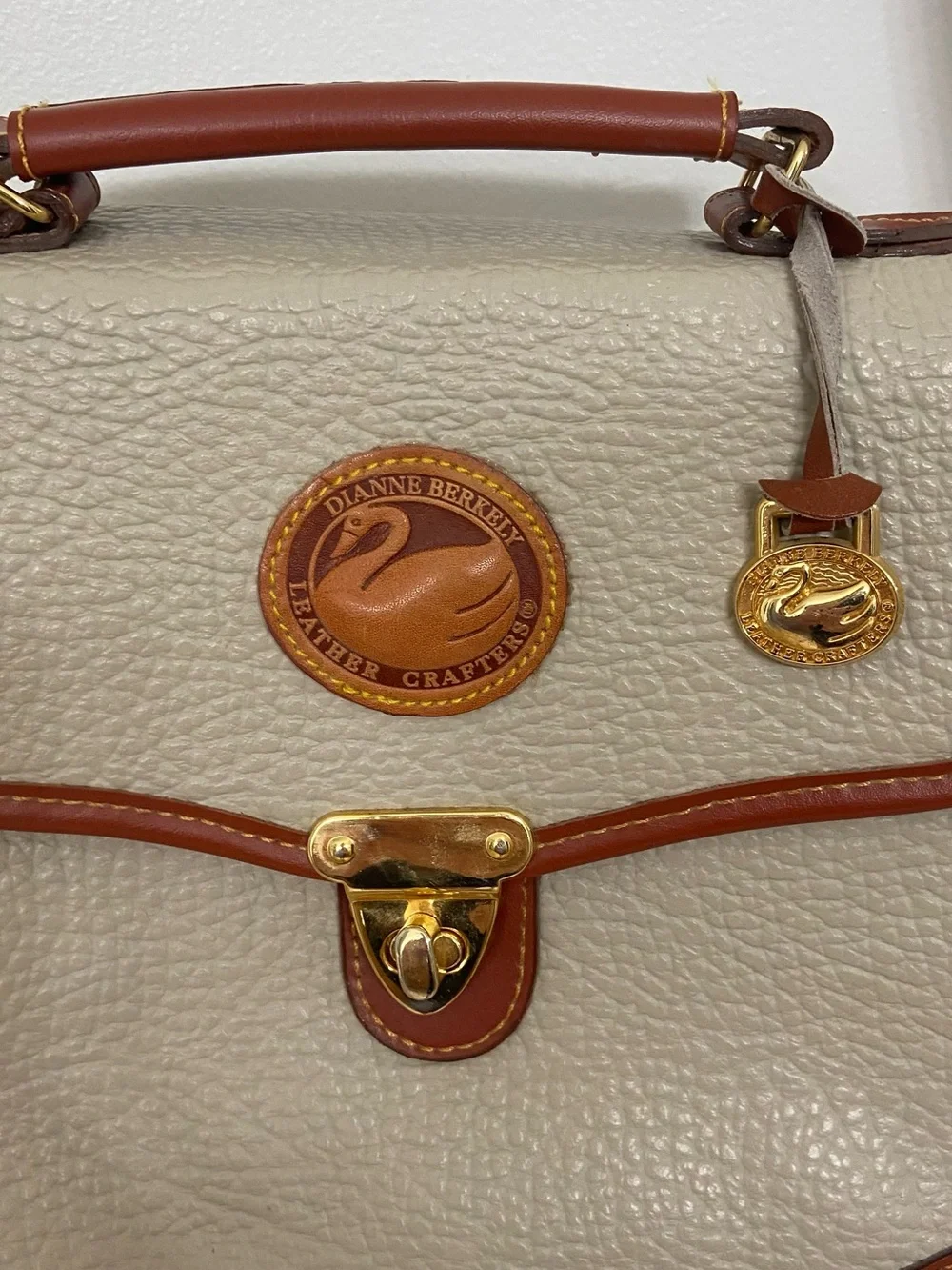 Vintage Dianne Berkeley Leather Crafters Swan Satchel Crossbody Bag 80s Preppy